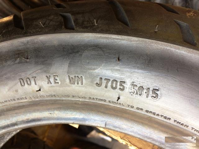 Pirelli Night Dragon Front MT90B16 (130-90-16)