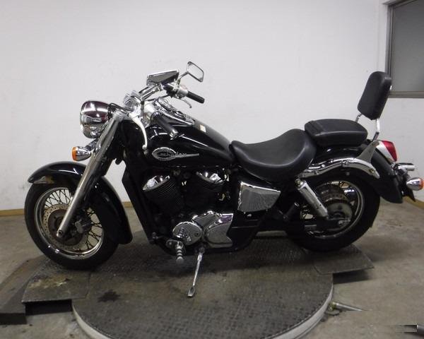 Honda VT 400 shadow