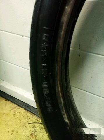Metzeler 90/90 - 21