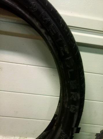 Metzeler 90/90 - 21