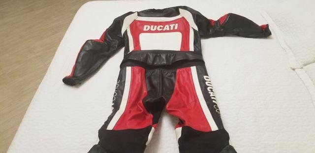 Мотокомбинезон Ducati